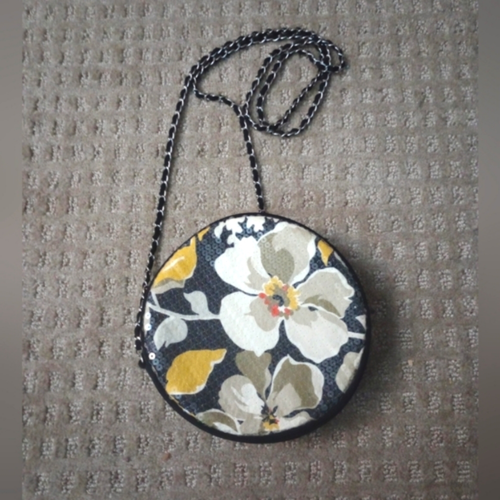 Vera Bradley Chain Strap Floral Design Crossbody Purse